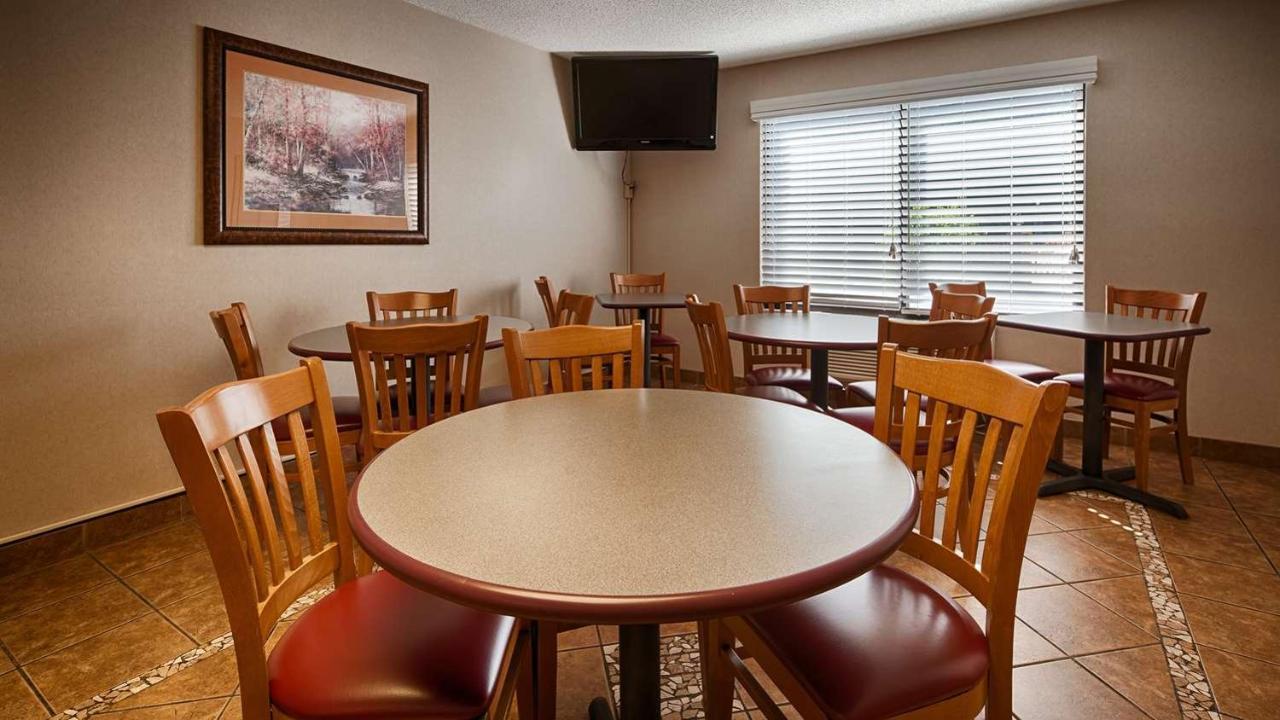 Bryson Inn 마운트 에어리 외부 사진
